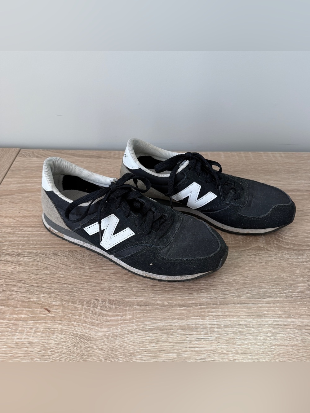 New Balance 420 Sneakers